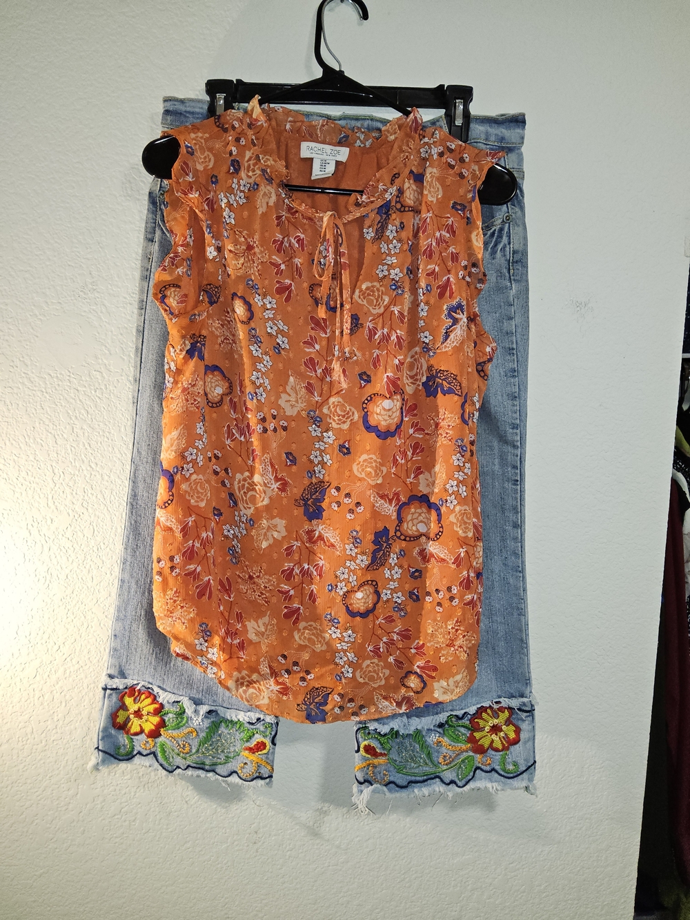 Summer Outfit,  Rachel Zoe Sleeveless Top, Jean Capris With Embroidery